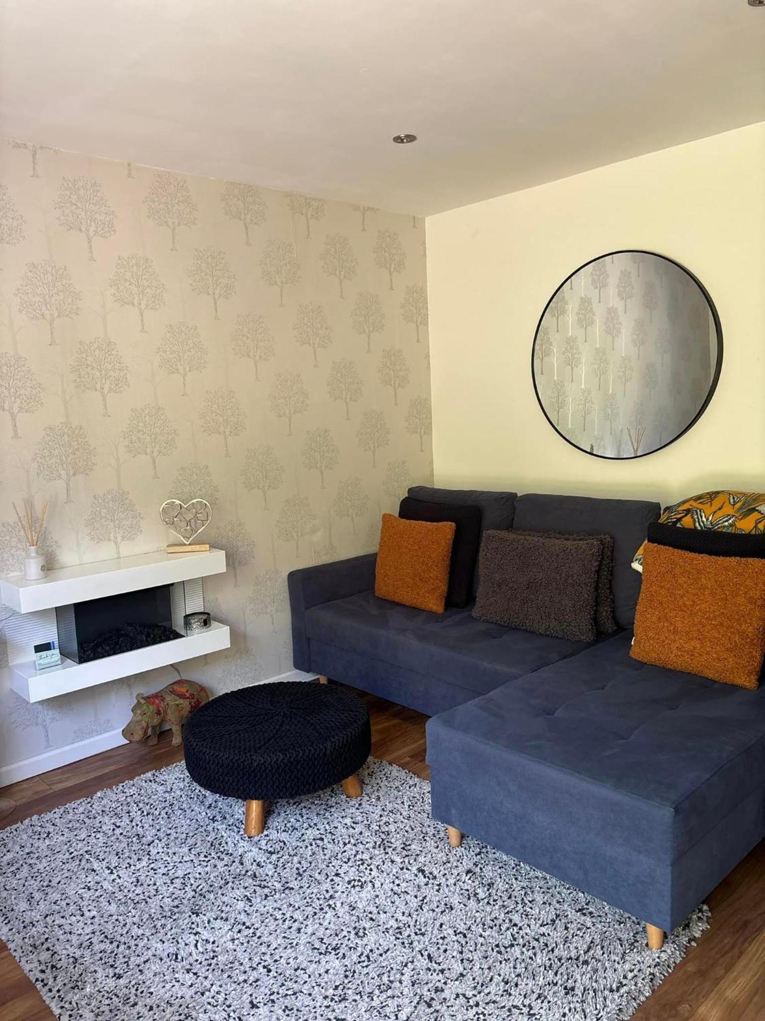 Secret Gem 1 Bed Garden Flat Private Luxury Hot Tub Apartment บอร์นมัธ ภายนอก รูปภาพ
